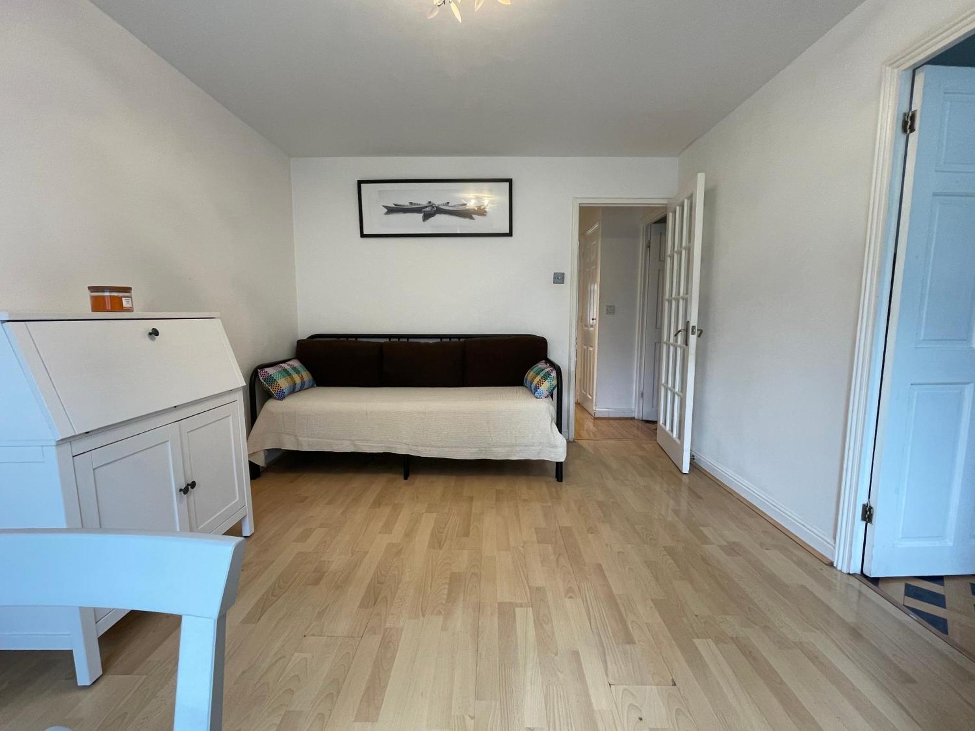 Surrey Docks Se16 Near Canada Water N Easy Access Canary Wharf London Exteriör bild